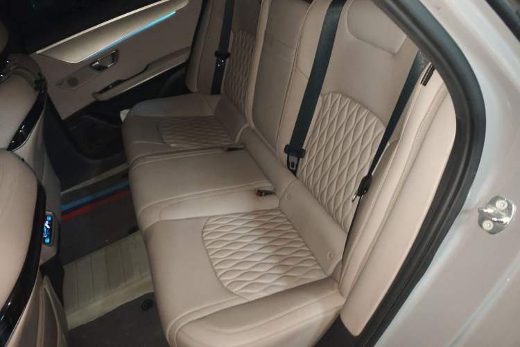 Used BYD Han 2025 DM-i 125KM Prestige Model Left Rear Seat