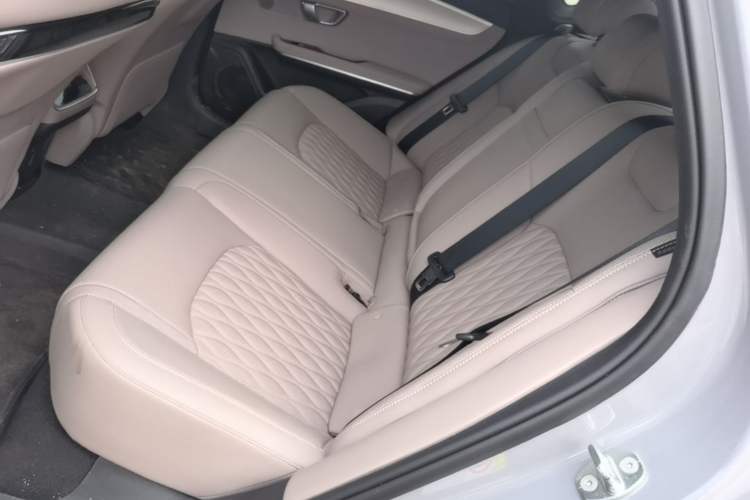 Used BYD Han 2025 DM-i 125KM Prestige Model Left Rear Seat