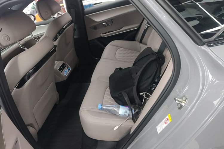 Used BYD Han 2025 DM-i Smart Drive 125KM Elite Model Left Rear Seat