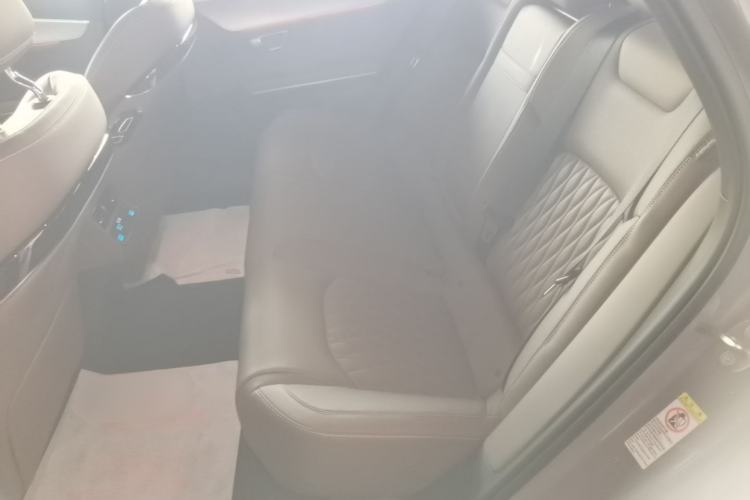 Used BYD Han 2025 DM-i 125KM LiDAR-Powered Intelligent Driving Model Left Rear Seat