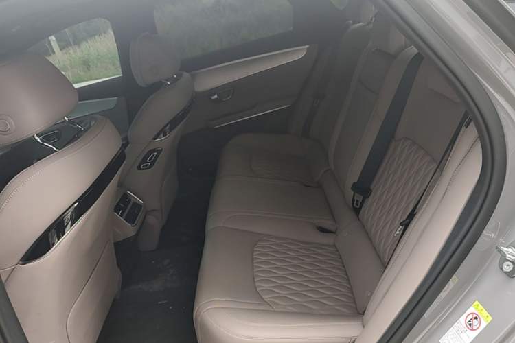 Used BYD Han 2025 DM-i 125KM Elite Model Left Rear Seat