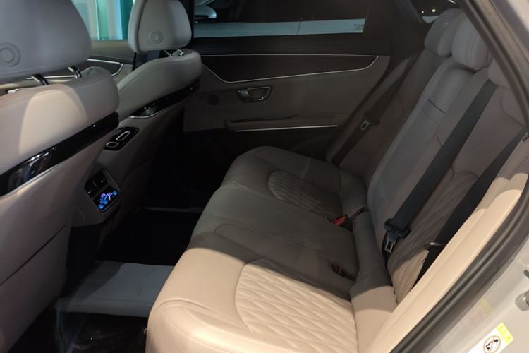Used BYD Han 2025 EV with 701 km of Laser Radar-Enabled Intelligent Driving Left Rear Seat