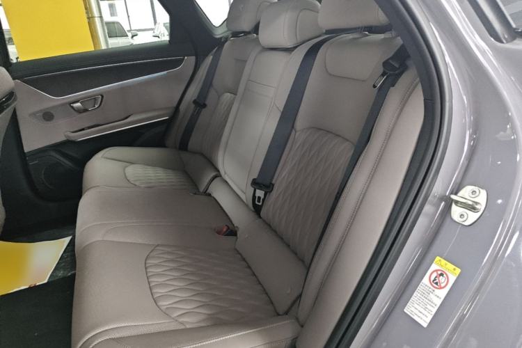 Used BYD Han 2025 DM-i Intelligent Driving Edition 125KM LiDAR Flagship Model Left Rear Seat