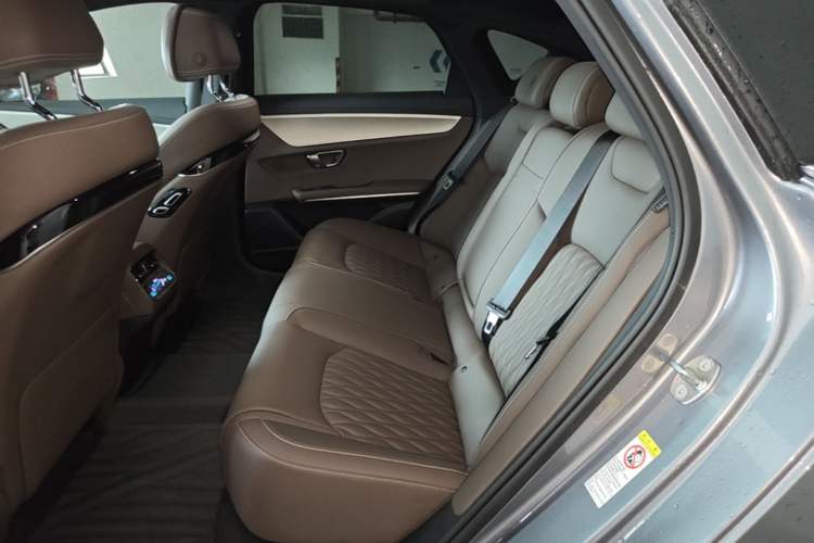 Used BYD Han 2025 DM-i Smart Drive 125KM Comfort Edition Left Rear Seat