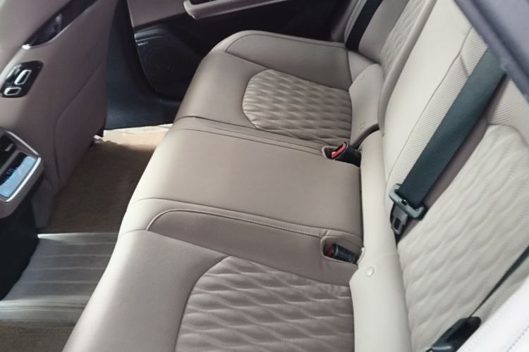 Used BYD Han 2025 DM-i Intelligent Driving Edition 125KM LiDAR Flagship Model Left Rear Seat