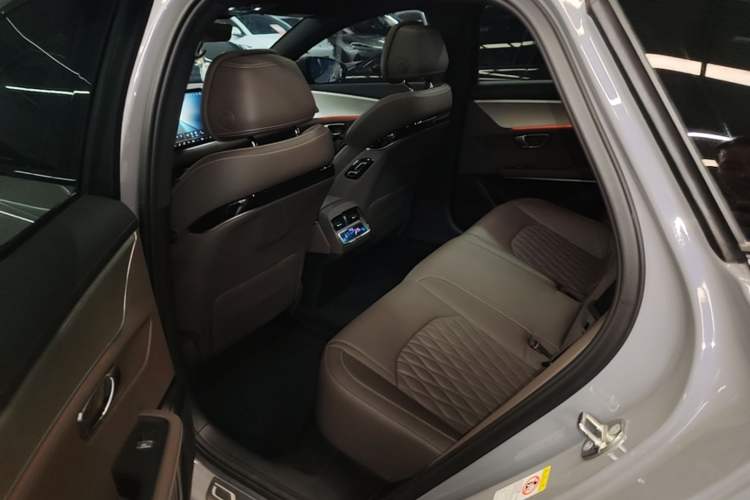 Used BYD Han 2025 DM-i 125KM Elite Model Left Rear Seat
