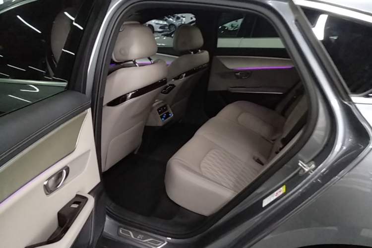 Used BYD Han 2025 DM-i Smart Drive 125KM Elite Model Left Rear Seat