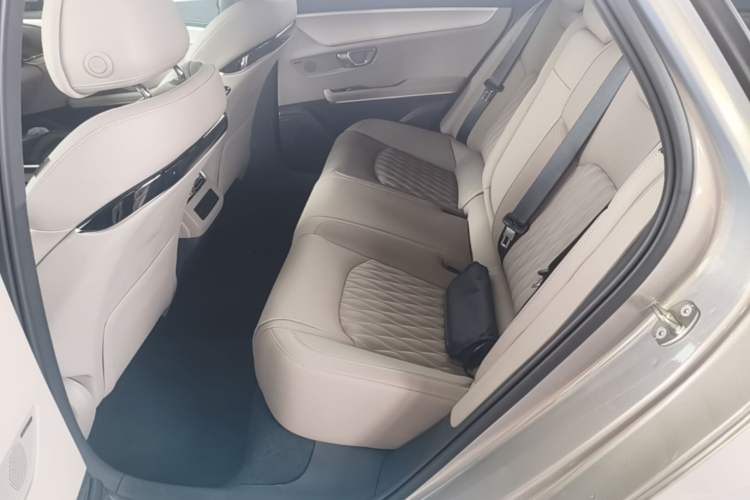 Used BYD Han 2025 Model EV Intelligent Driving Edition 635KM LiDAR Flagship Left Rear Seat