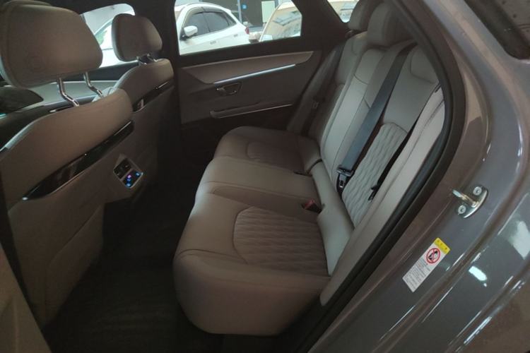 Used BYD Han 2025 DM-i 125KM Elite Model Left Rear Seat