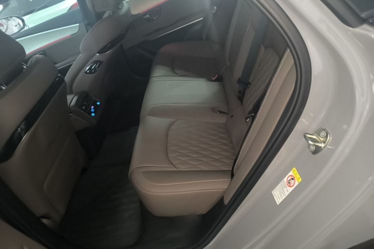 Used BYD Han 2025 DM-i 125KM LiDAR-Powered Intelligent Driving Model Left Rear Seat