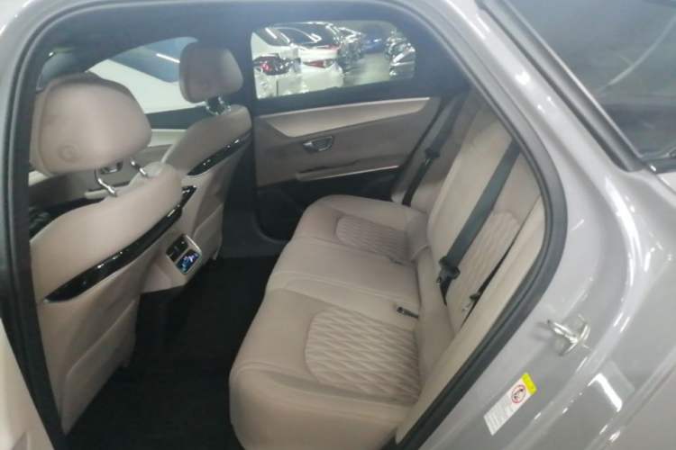 Used BYD Han 2025 DM-i 125KM Elite Model Left Rear Seat