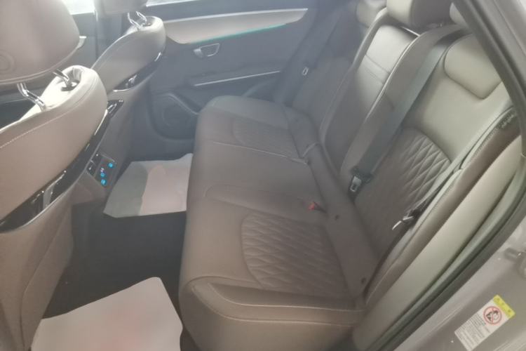 Used BYD Han 2025 DM-i 125KM LiDAR-Powered Intelligent Driving Model Left Rear Seat