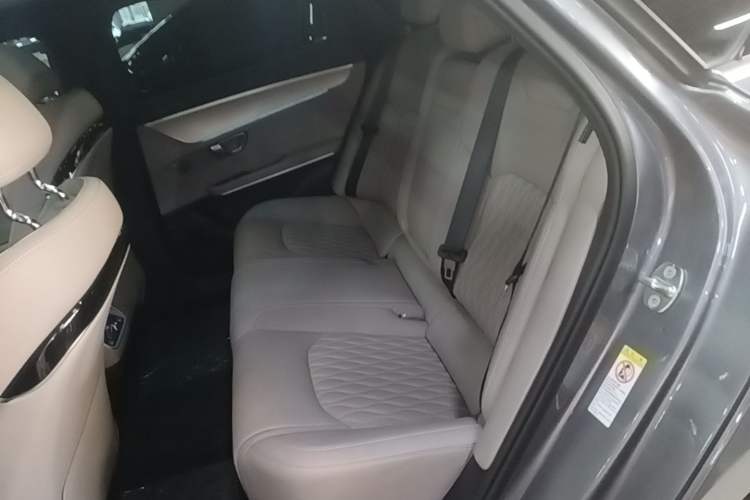 Used BYD Han 2025 DM-i 125KM Prestige Model Left Rear Seat