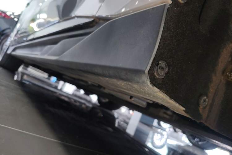 Used BYD Han 2025 DM-i 125KM LiDAR-Powered Intelligent Driving Model Left Side Sill