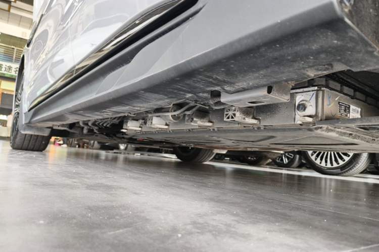 Used BYD Han 2025 DM-i 125KM LiDAR-Powered Intelligent Driving Model Left Side Sill