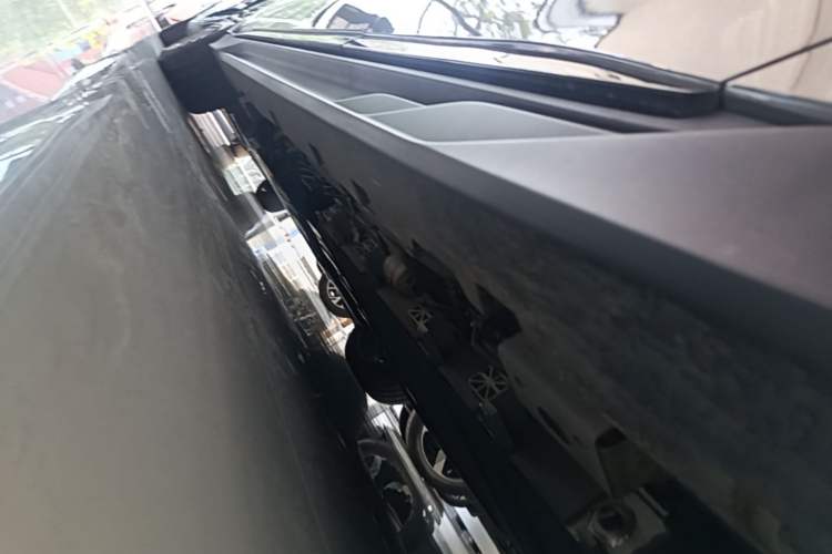 Used BYD Han 2025 DM-i 125KM LiDAR-Powered Intelligent Driving Model Left Side Sill