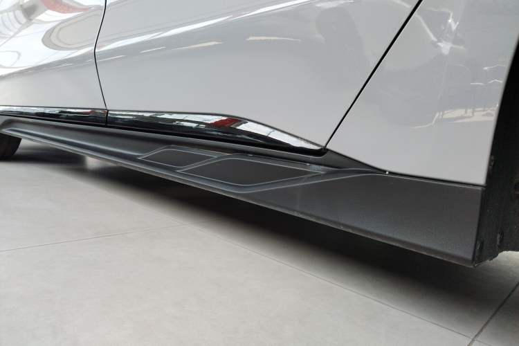 Used BYD Han 2025 DM-i Intelligent Driving Edition 125KM LiDAR Flagship Model Left Side Sill