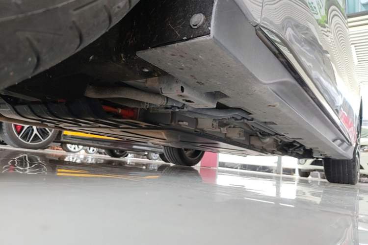 Used BYD Han 2025 DM-i Smart Drive 125KM Prestige Model Left Side Sill