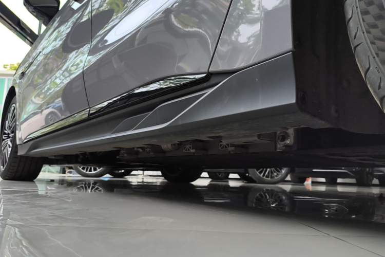 Used BYD Han 2025 DM-i 125KM LiDAR-Powered Intelligent Driving Model Left Side Sill