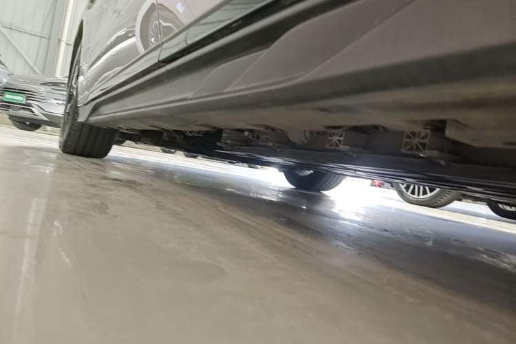 Used BYD Han 2025 DM-i Smart Drive 125KM Elite Model Left Side Sill