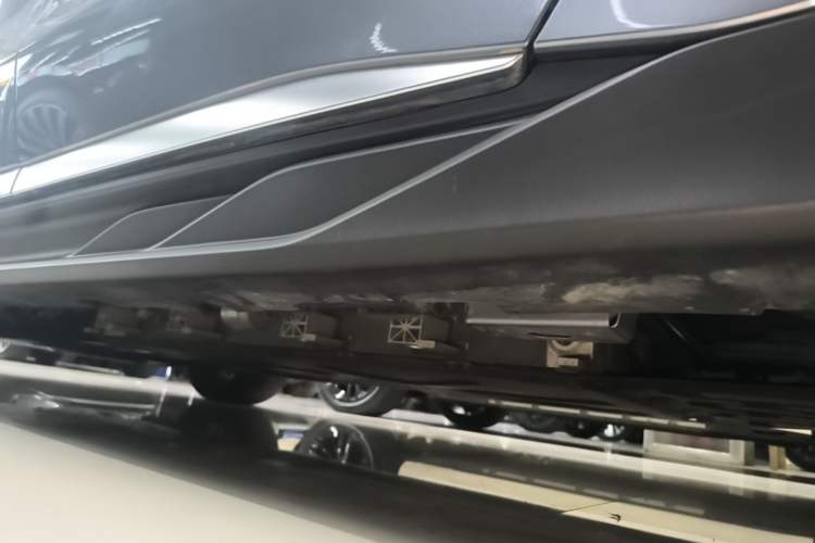 Used BYD Han 2025 DM-i 125KM Elite Model Left Side Sill