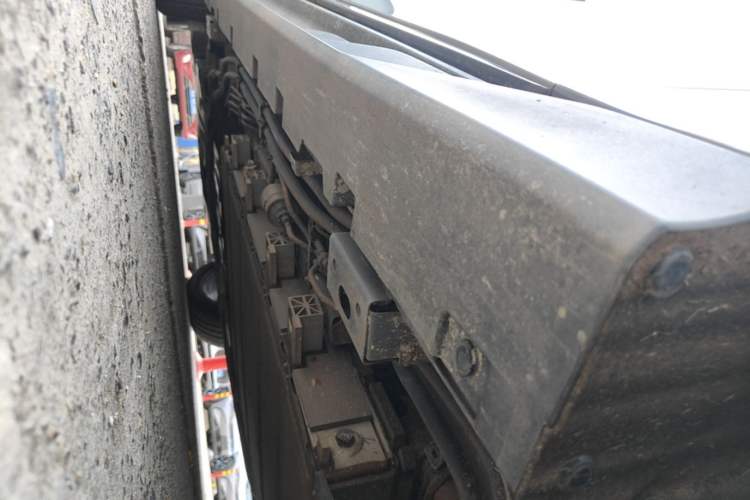 Used BYD Han 2025 DM-i Intelligent Driving Edition 125KM Prestige Model Left Side Sill