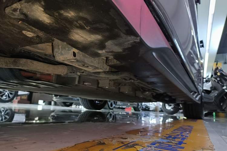 Used BYD Han 2025 DM-i Intelligent Driving Edition 125KM Prestige Model Left Side Sill