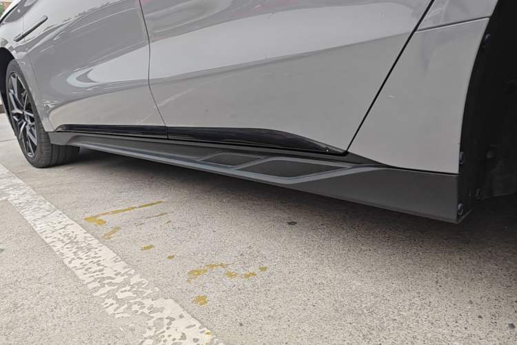 Used BYD Han 2025 EV Intelligent Driving Version 506KM Prestige Model Left Side Sill