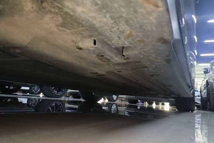Used BYD Han 2025 EV 506KM Prestige Edition Left Side Sill