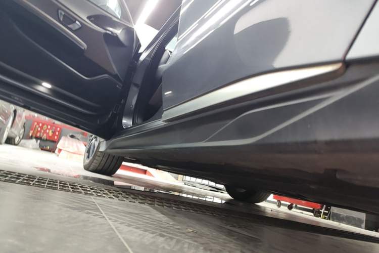 Used BYD Han 2025 EV 605KM Prestige Model Left Side Sill