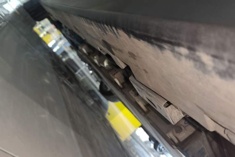 Used BYD Han 2025 DM-i 125KM LiDAR-Powered Intelligent Driving Model Left Side Sill