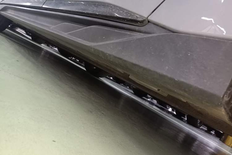 Used BYD Han 2025 EV with 701 km of Laser Radar-Enabled Intelligent Driving Left Side Sill