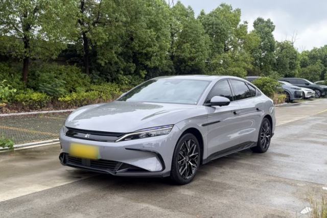 BYD Han 2025 EV 506KM Prestige Edition مستعملة