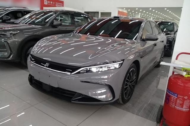 Used BYD Han 2025 DM-i Intelligent Driving Edition 125KM LiDAR Flagship Model
