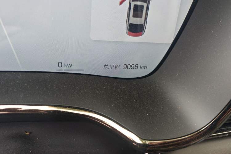 Used BYD Han 2025 DM-i 125KM Prestige Model Odometer Close Up