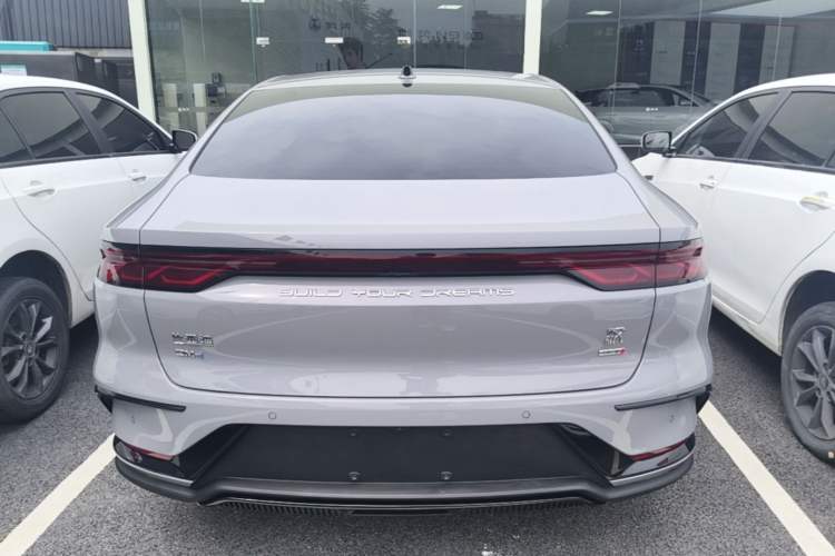 Used BYD Han 2025 DM-i Intelligent Driving Edition 125KM LiDAR Flagship Model Rear