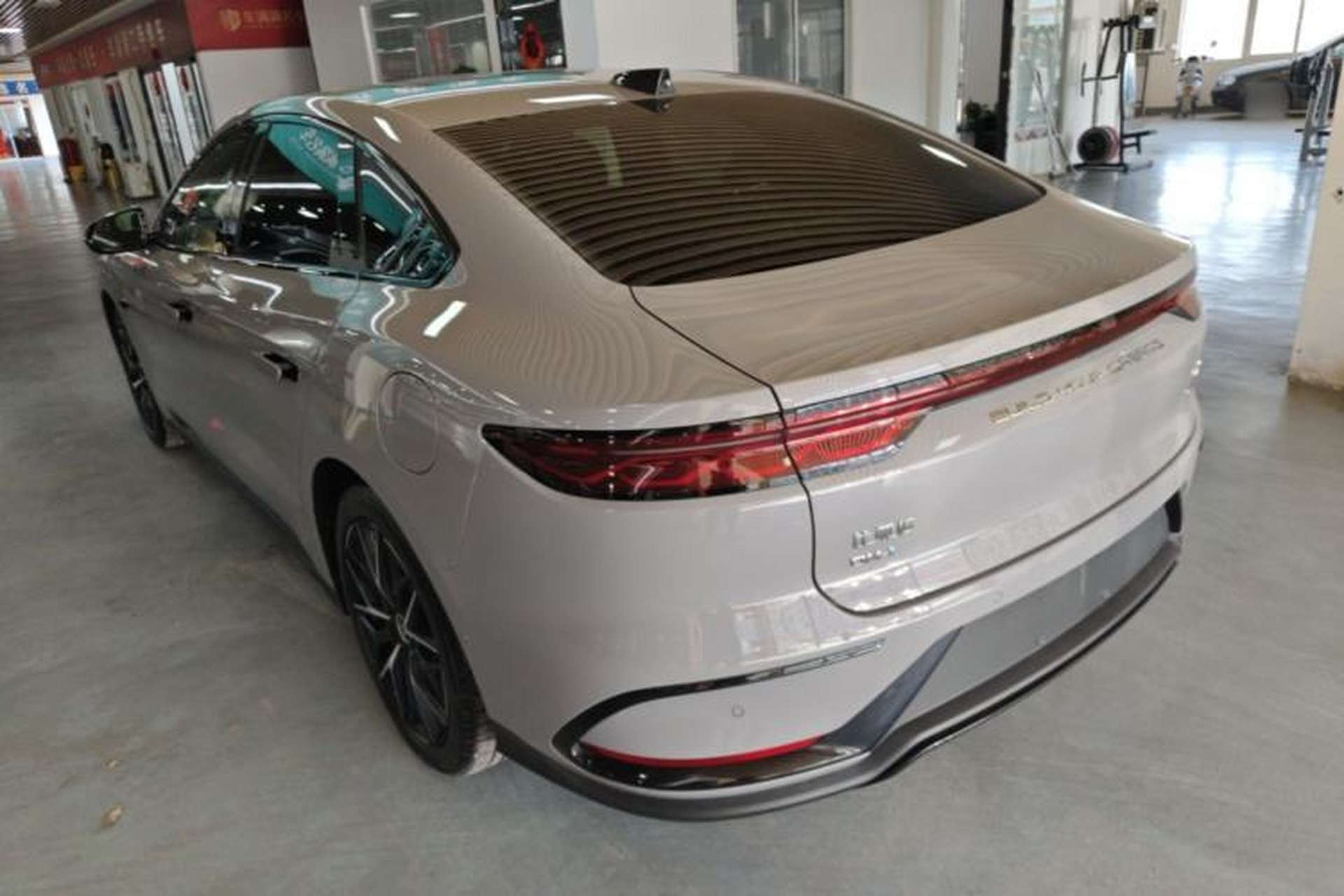 Used BYD Han 2025 DM-i Intelligent Driving Edition 125KM Prestige Model Rear Left 45 Deg