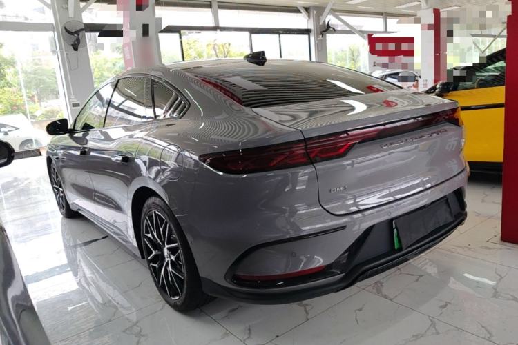 Used BYD Han 2025 DM-i Smart Drive 125KM Prestige Model Rear Left 45 Deg