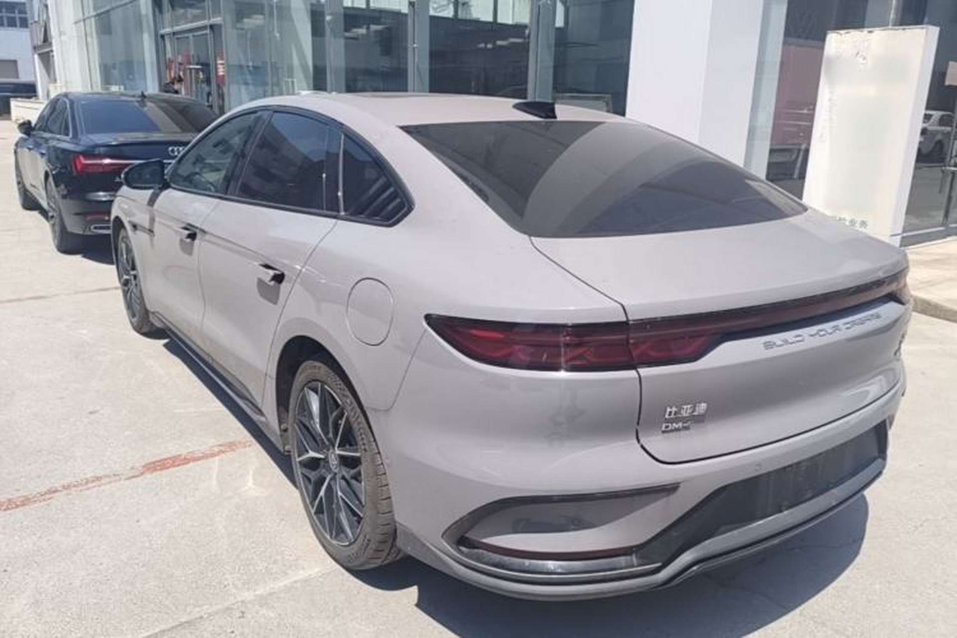 Used BYD Han 2025 DM-i Intelligent Driving Edition 125KM Prestige Model Rear Left 45 Deg