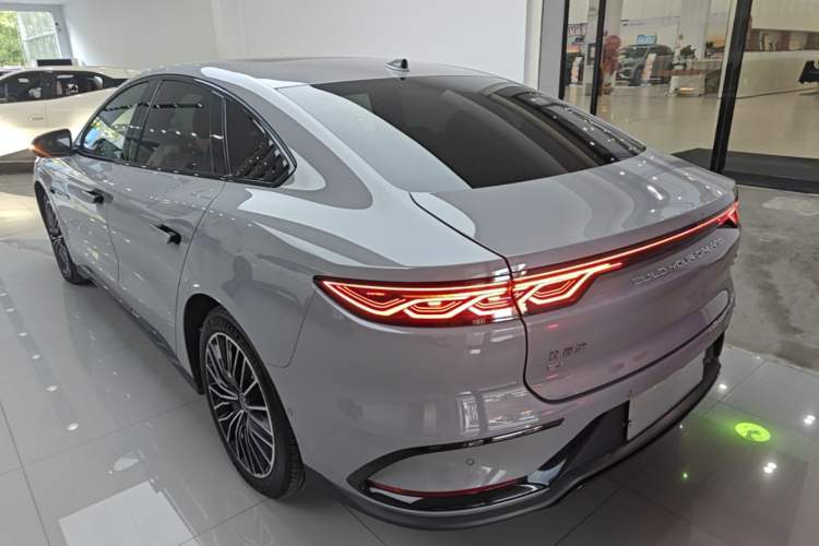 Used BYD Han 2025 EV with 701 km of Laser Radar-Enabled Intelligent Driving Rear Left 45 Deg