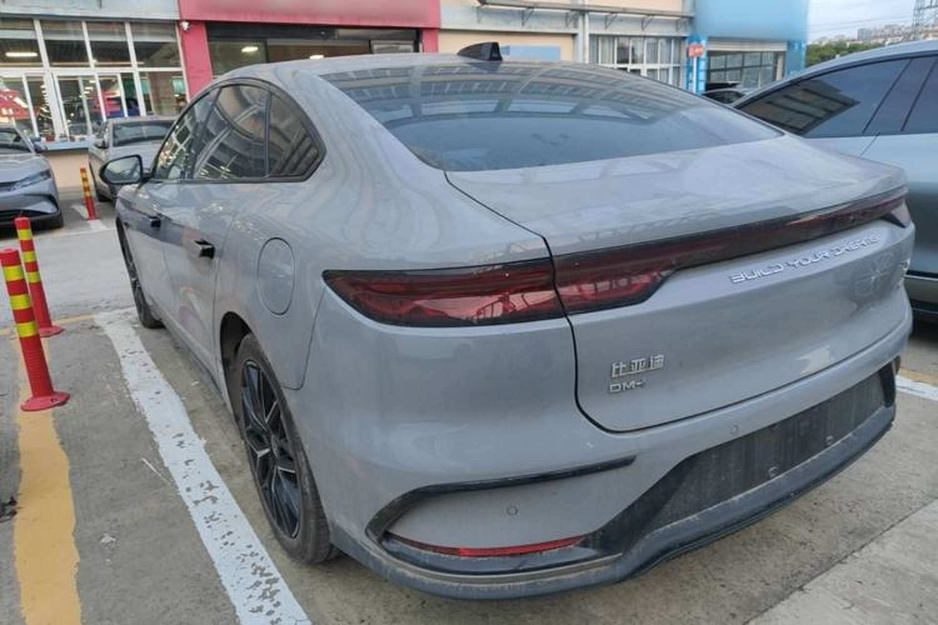 Used BYD Han 2025 DM-i Intelligent Driving Edition 125KM Prestige Model Rear Left 45 Deg
