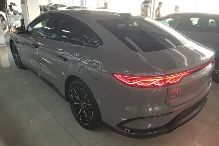 Used BYD Han 2025 DM-i 125KM LiDAR-Powered Intelligent Driving Model Rear Left 45 Deg