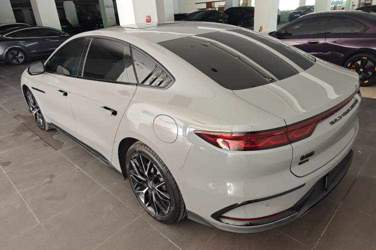Used BYD Han 2025 DM-i 125KM Prestige Model Rear Left 45 Deg