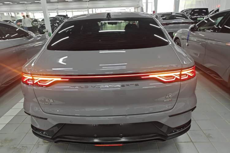 Used BYD Han 2025 DM-i Intelligent Driving Edition 125KM LiDAR Flagship Model Rear
