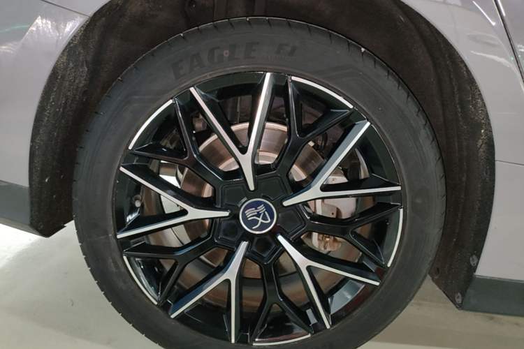 Used BYD Han 2025 DM-i 125KM Prestige Model Rear Right 45 Deg