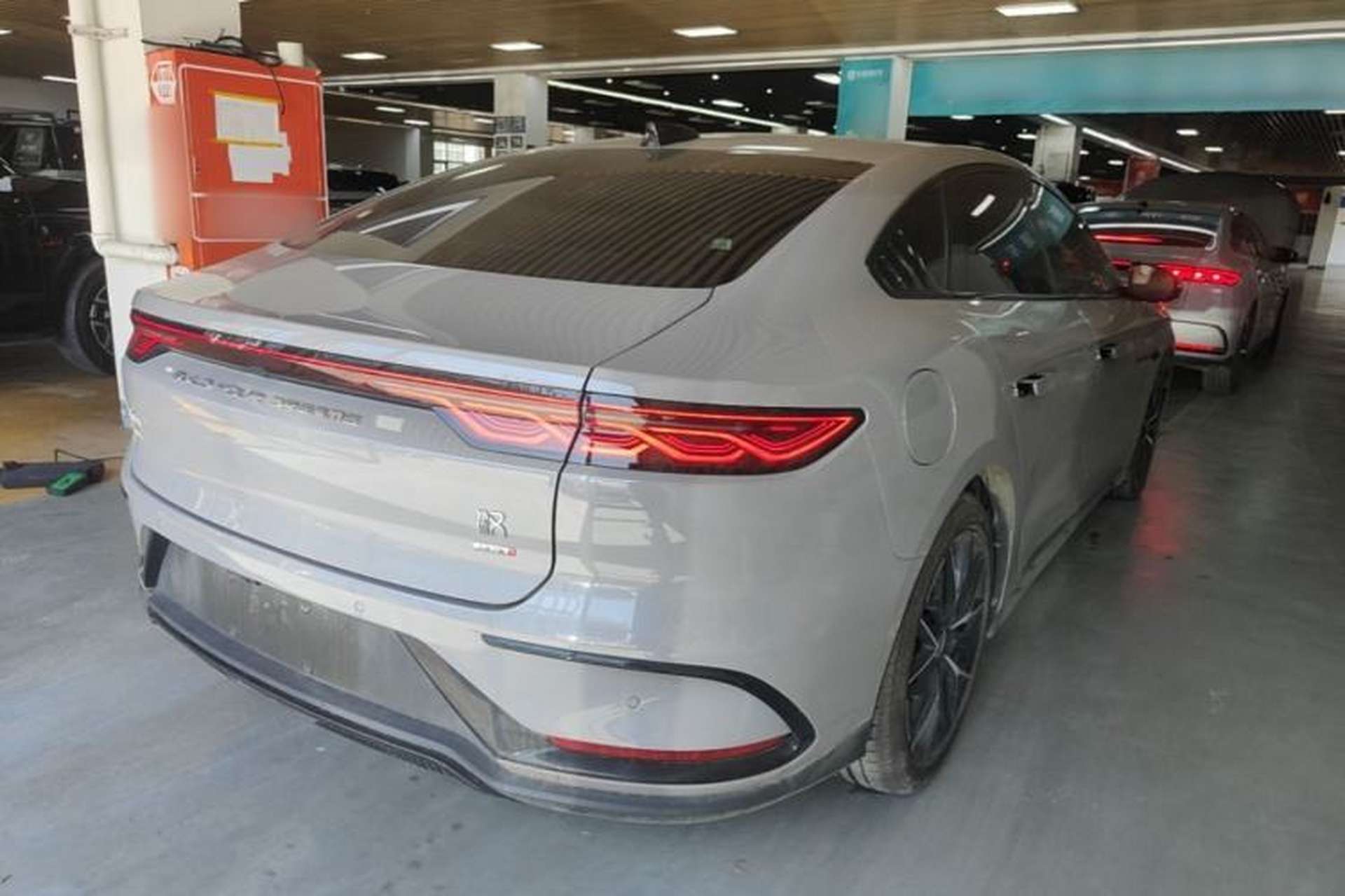 Used BYD Han 2025 DM-i Intelligent Driving Edition 125KM Prestige Model Rear Right 45 Deg