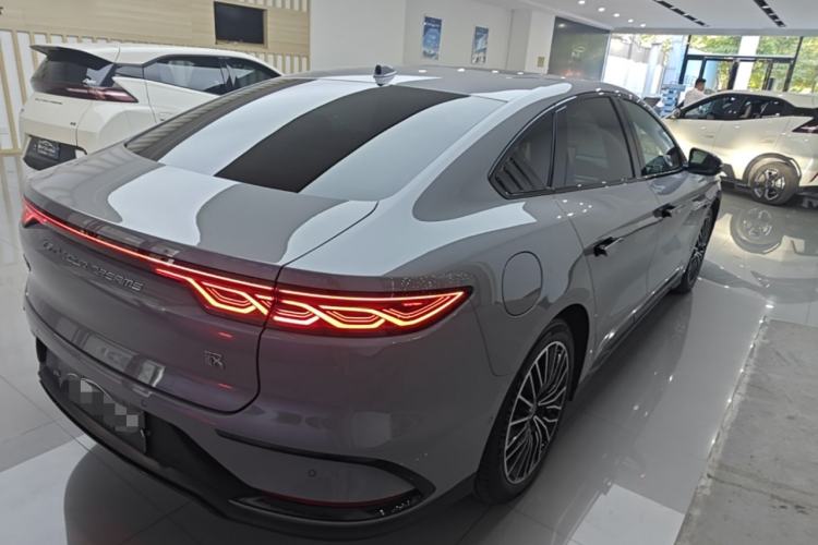 Used BYD Han 2025 EV with 701 km of Laser Radar-Enabled Intelligent Driving Rear Right 45 Deg