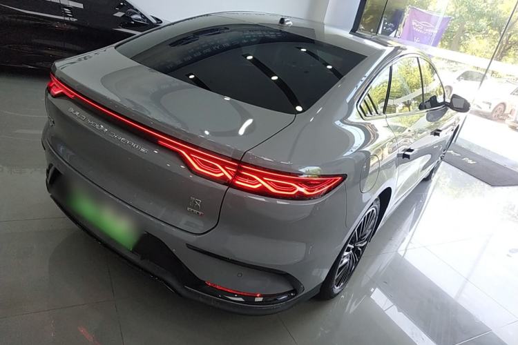 Used BYD Han 2025 EV Intelligent Driving Edition 701KM LiDAR Flagship Model Rear Right 45 Deg