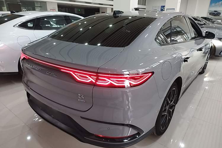 Used BYD Han 2025 DM-i Intelligent Driving Edition 125KM Prestige Model Rear