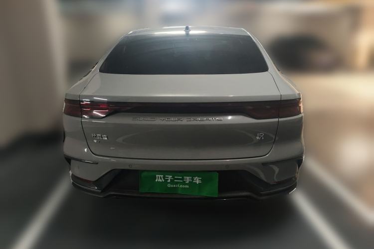 Used BYD Han 2025 EV with 701 km of Laser Radar-Enabled Intelligent Driving Rear